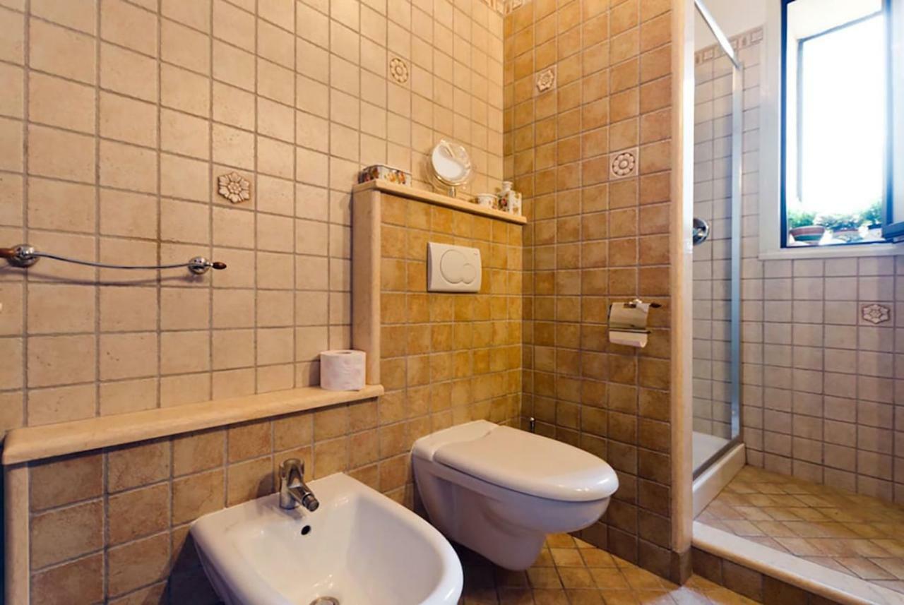 Miriam Sea Front Apartment Jacuzzi Джардини-Наксос Экстерьер фото